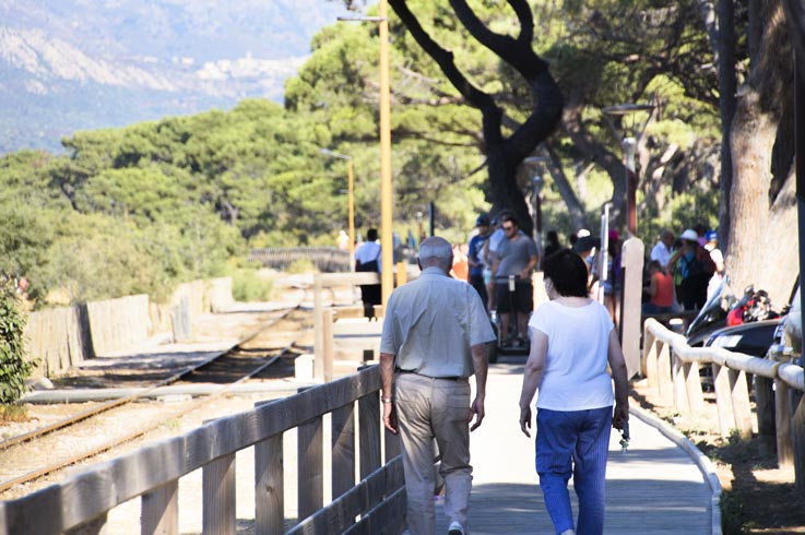 campeggio corsica attività a piedi
